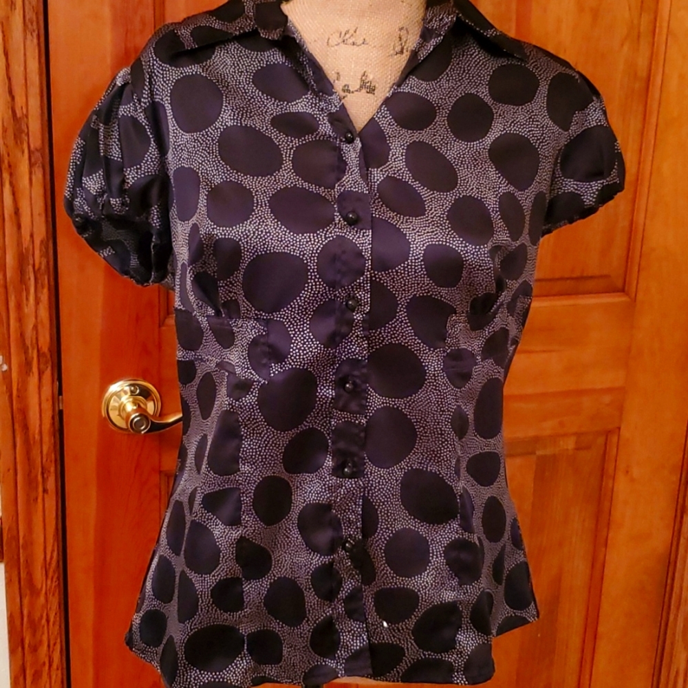 Women's short sleeved blouse